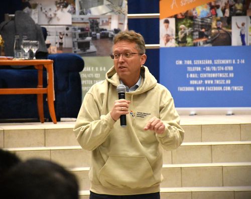 kérdezd a minsiztert (5).JPG